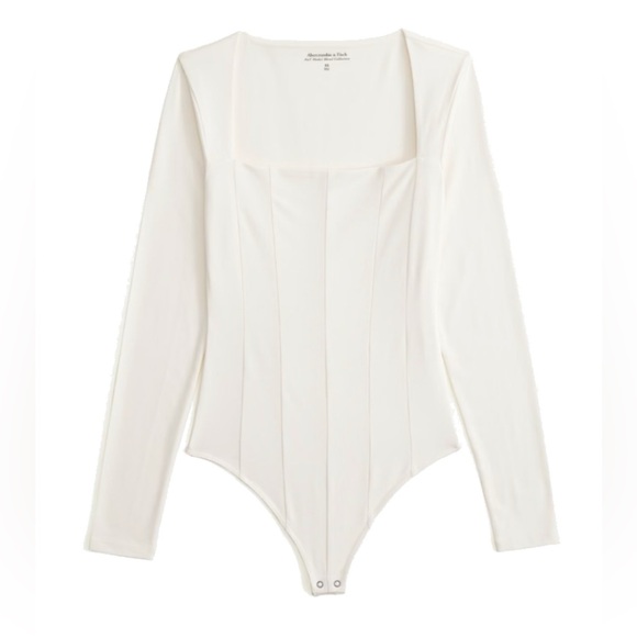 Abercrombie & Fitch Tops - EUC Abercrombie white stitch bodysuit